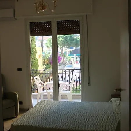 Апартаменты Les Agrumes Вариготти