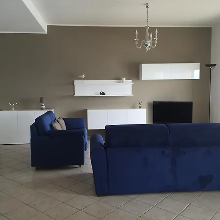 Апартаменты Les Agrumes Вариготти