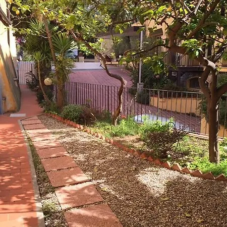 Daire Les Agrumes Varigotti