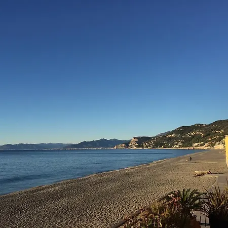 Lägenhet Les Agrumes